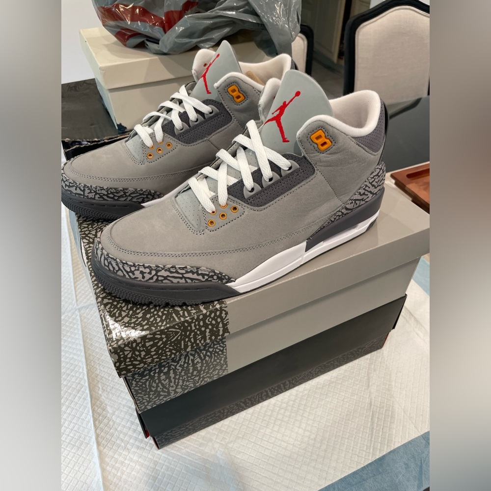 AIR JORDAN 3 RETRO Size 10.5 Mens Silver Sport Red Graphite BRAND NEW
